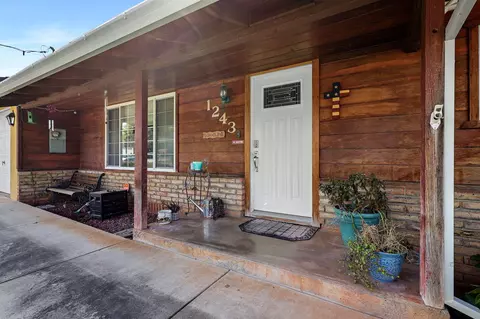 1243 Ledell Dr, Redding, CA 96002 photo 4