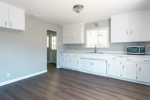 208 3rd Ave, Lewiston, CA 96052 photo 4