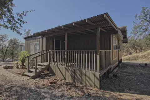13914 Schole Dr, Redding, CA 96003