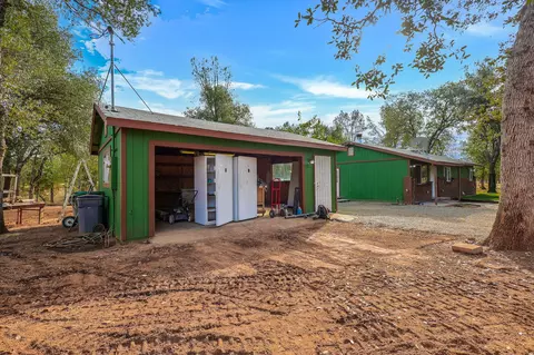Exterior - 21325 Albatross Way, Redding, CA 96003 photo 8 of 12