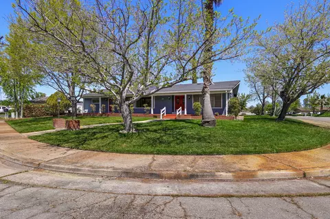 3340 Panorama Dr, Redding, CA 96003 photo 3