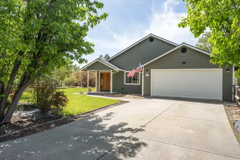 18755 Drake Rd, Red Bluff, CA 96080