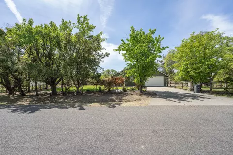 18755 Drake Rd, Red Bluff, CA 96080 photo 3
