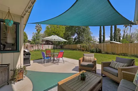 1979 Timbercreek Ct, Redding, CA 96002 photo 6