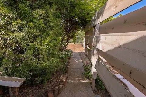 4320 Melody Ln, Redding, CA 96001 photo 31