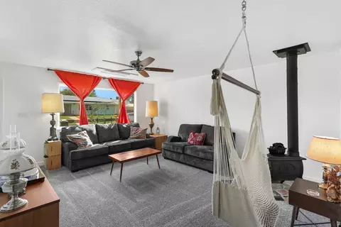 4320 Melody Ln, Redding, CA 96001 photo 7