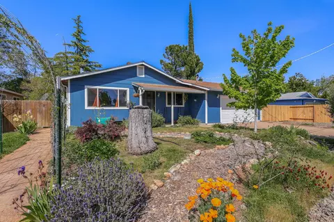4320 Melody Ln, Redding, CA 96001