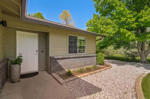 4478 Moyvane Dr, Redding, CA 96001 photo 3