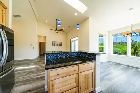 16072 Bush St, Redding, CA 96001 photo 11