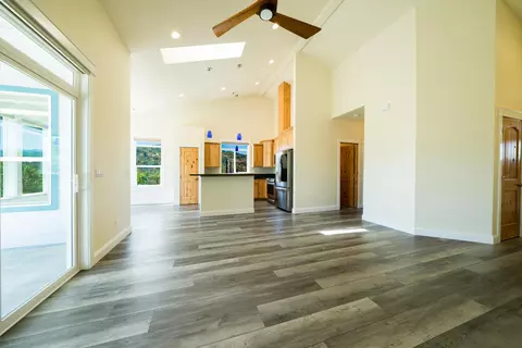 16072 Bush St, Redding, CA 96001 photo 7