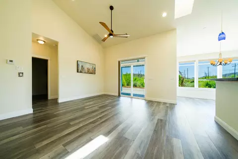 16072 Bush St, Redding, CA 96001 photo 6