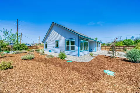 16072 Bush St, Redding, CA 96001 photo 25