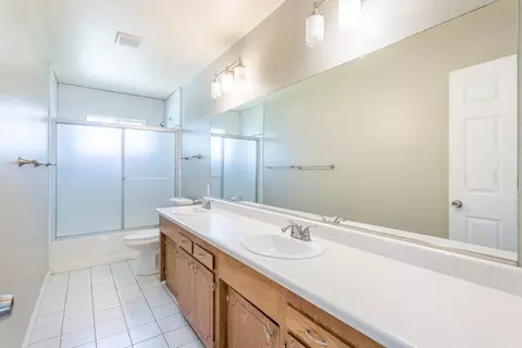 1318 Lorraine Dr, Redding, CA 96002 photo 11