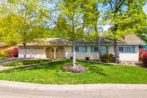 1318 Lorraine Dr, Redding, CA 96002 photo 20