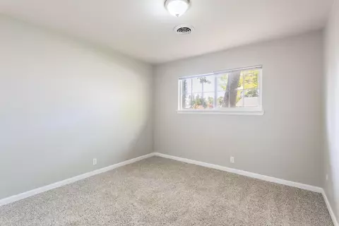 1318 Lorraine Dr, Redding, CA 96002 photo 10