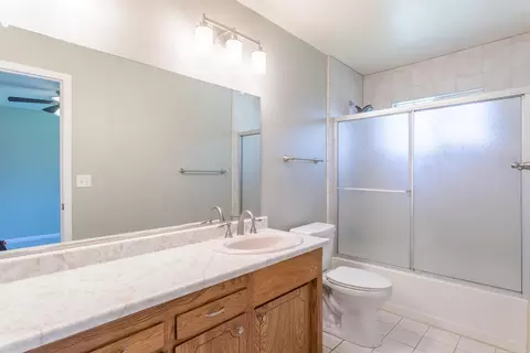 1318 Lorraine Dr, Redding, CA 96002 photo 14