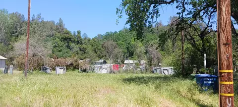 1750 Kenyon Dr, Redding, CA 96001