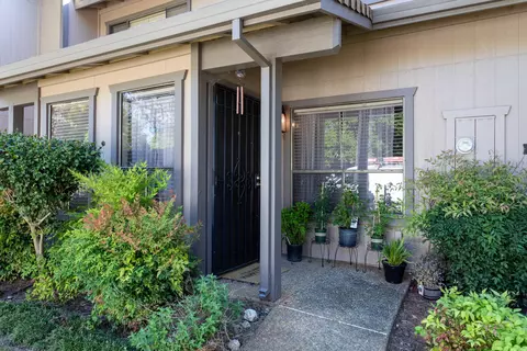 1977 Bechelli Ln, Redding, CA 96002 photo 3