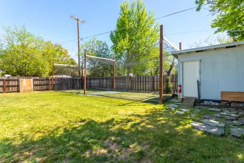 2185 Solar Way, Redding, CA 96002 photo 20