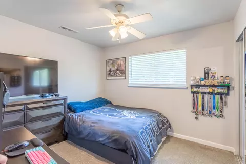 2185 Solar Way, Redding, CA 96002 photo 12