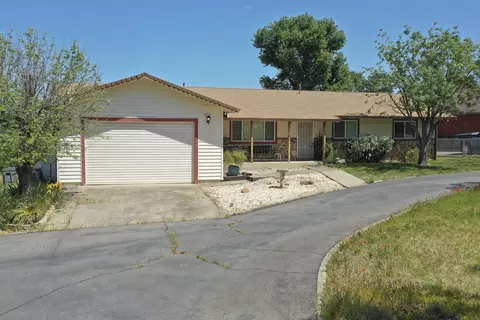 30 La Colina Ter, Anderson, CA 96007 photo 4