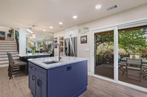 6055 Gleneagles Ct, Redding, CA 96003 photo 9