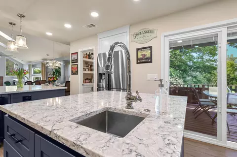 6055 Gleneagles Ct, Redding, CA 96003 photo 14