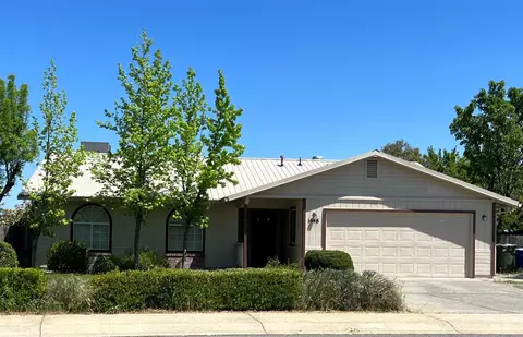 1648 Whistling Dr, Redding, CA 96003
