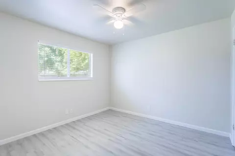 3926 Virgo St, Redding, CA 96002 photo 9