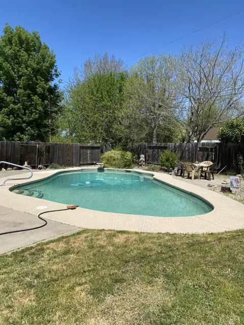 6515 Paso, Redding, CA 96001 photo 40