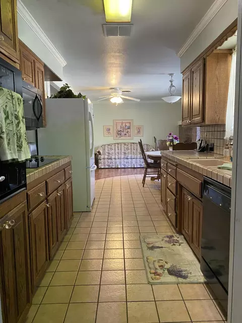 6515 Paso, Redding, CA 96001 photo 16