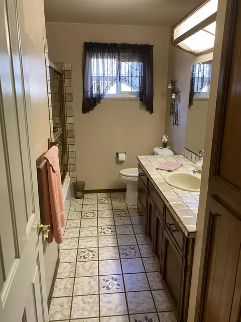 6515 Paso, Redding, CA 96001 photo 24