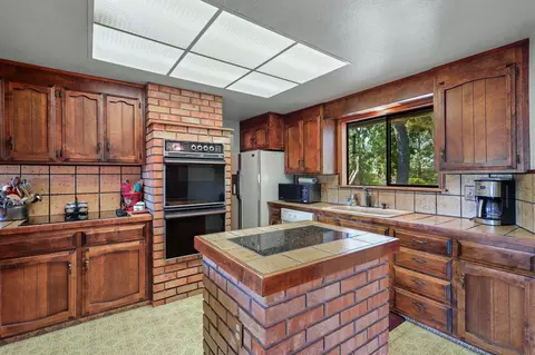 6445 Clear View Dr, Anderson, CA 96007 photo 14