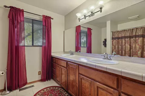 6445 Clear View Dr, Anderson, CA 96007 photo 24