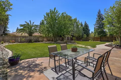 2045 Princeton Way, Redding, CA 96003 photo 20