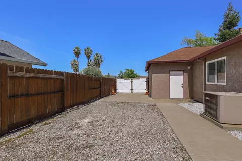 2045 Princeton Way, Redding, CA 96003 photo 25