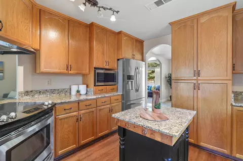 2045 Princeton Way, Redding, CA 96003 photo 34