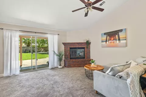 2045 Princeton Way, Redding, CA 96003 photo 7