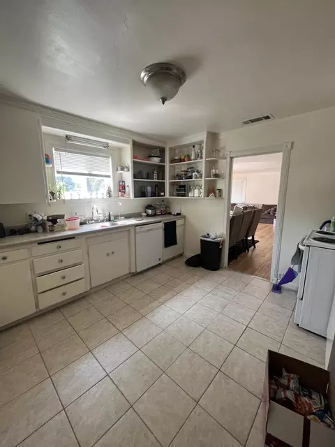 2636 Sharon Ave, Redding, CA 96001 photo 2