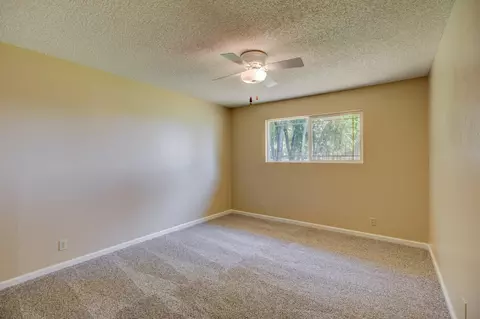 7242 Loftus Rd, Redding, CA 96002 photo 17