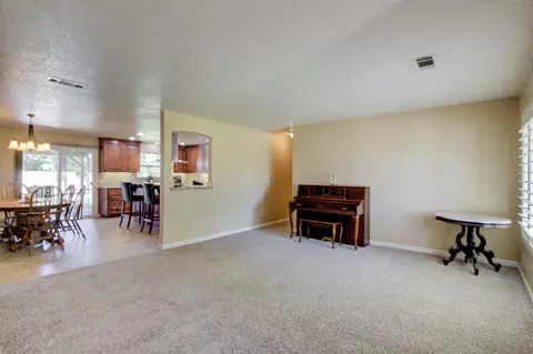 7242 Loftus Rd, Redding, CA 96002 photo 8