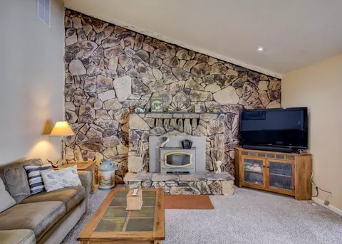 7242 Loftus Rd, Redding, CA 96002 photo 15