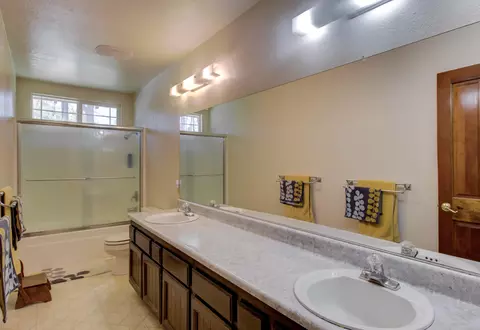 7242 Loftus Rd, Redding, CA 96002 photo 23