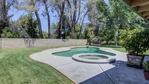 7242 Loftus Rd, Redding, CA 96002 photo 32