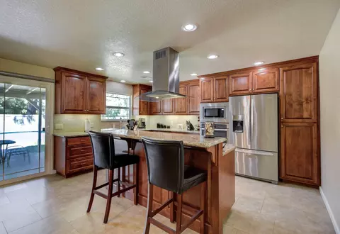 7242 Loftus Rd, Redding, CA 96002 photo 11