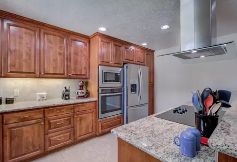 7242 Loftus Rd, Redding, CA 96002 photo 12