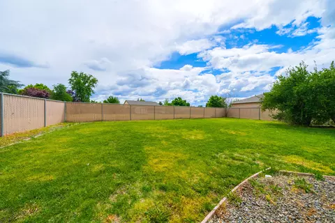 2841 Girvan Rd, Redding, CA 96001 photo 17