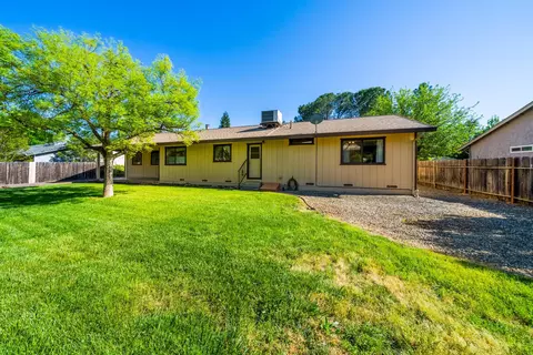 1742 Filaree Dr, Redding, CA 96002 photo 25