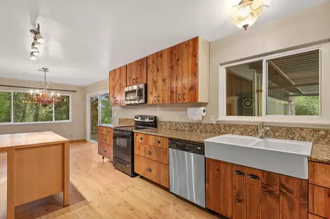 14918 Wonderland Blvd, Redding, CA 96003 photo 11