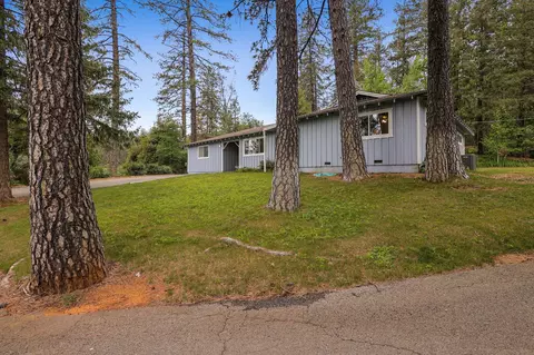 14918 Wonderland Blvd, Redding, CA 96003